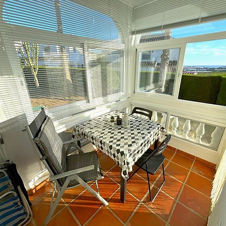 טורוקס Evans Realty Bb Adosado & Piscina & Tenis & Jardines מראה חיצוני תמונה