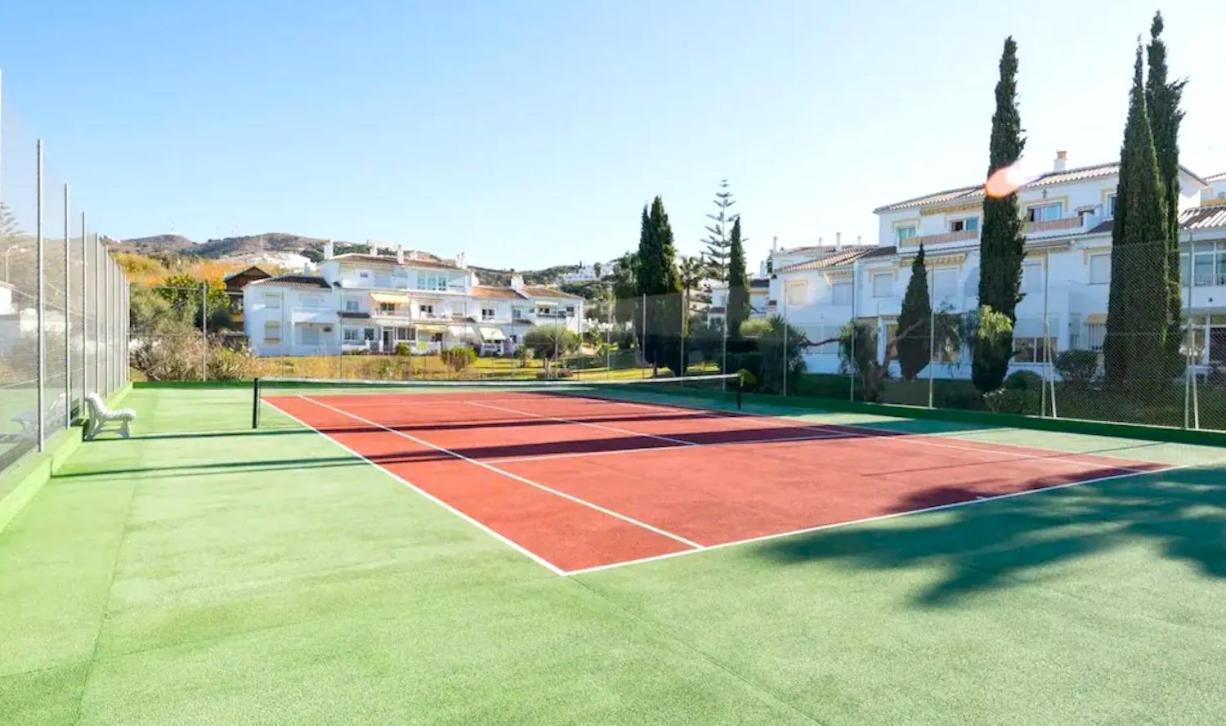 טורוקס Evans Realty Bb Adosado & Piscina & Tenis & Jardines מראה חיצוני תמונה