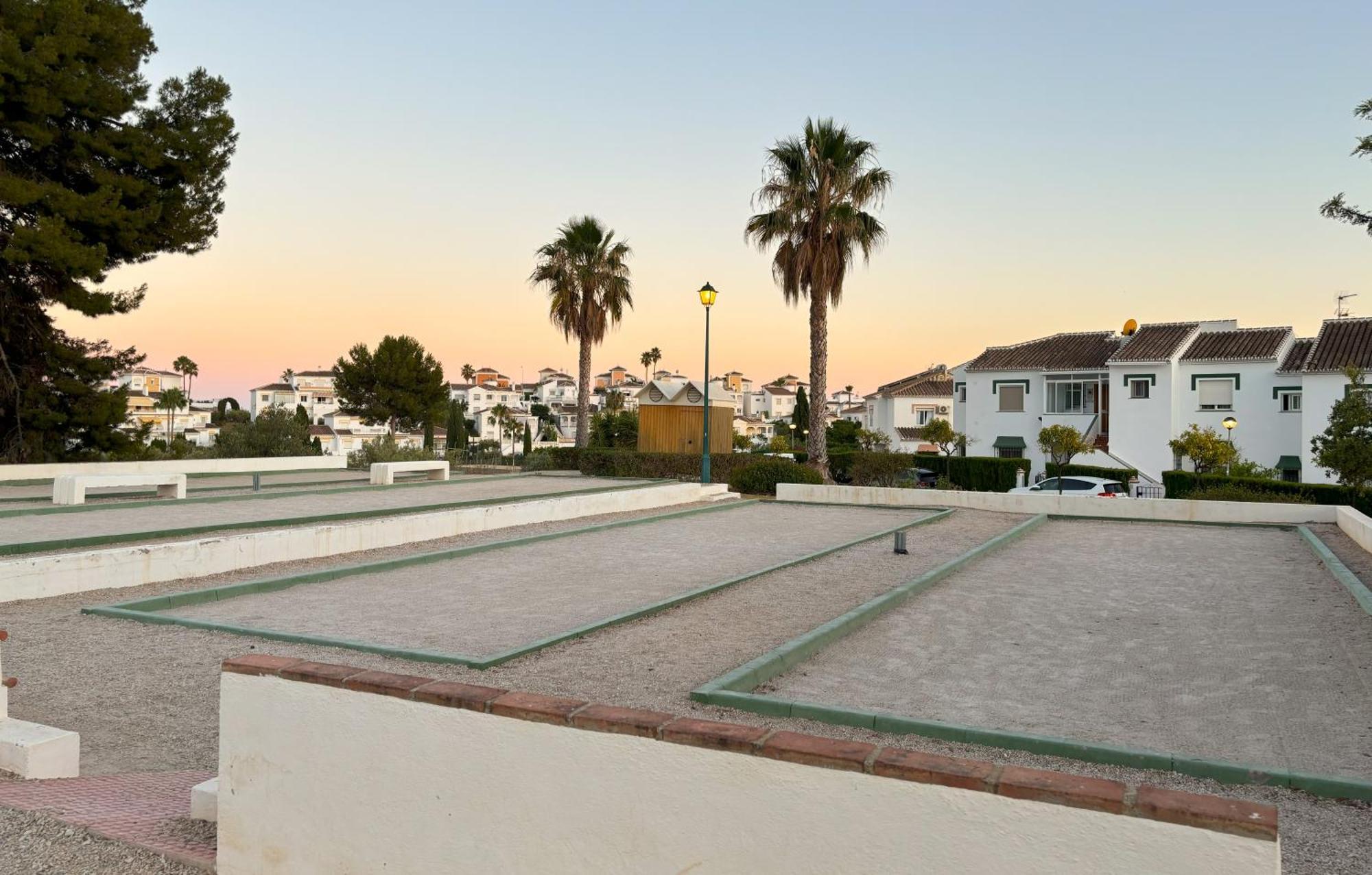 טורוקס Evans Realty Bb Adosado & Piscina & Tenis & Jardines מראה חיצוני תמונה