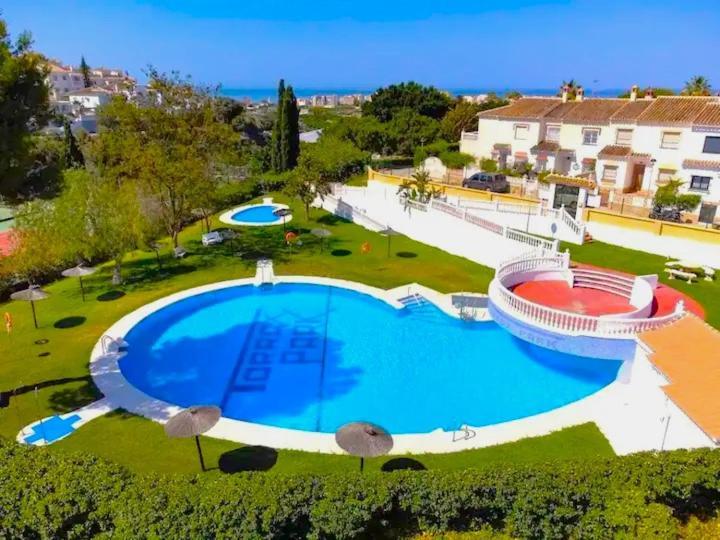 טורוקס Evans Realty Bb Adosado & Piscina & Tenis & Jardines מראה חיצוני תמונה