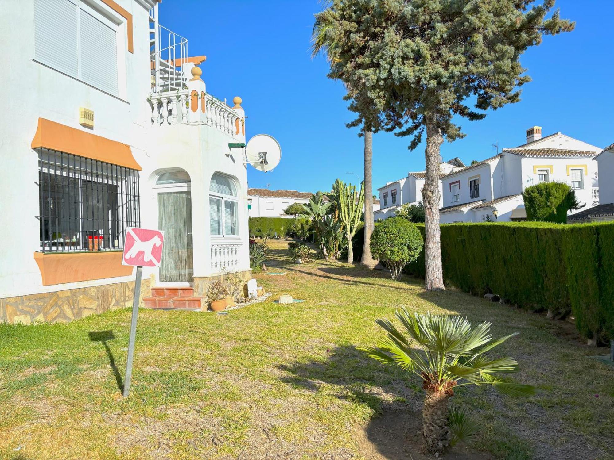 טורוקס Evans Realty Bb Adosado & Piscina & Tenis & Jardines מראה חיצוני תמונה