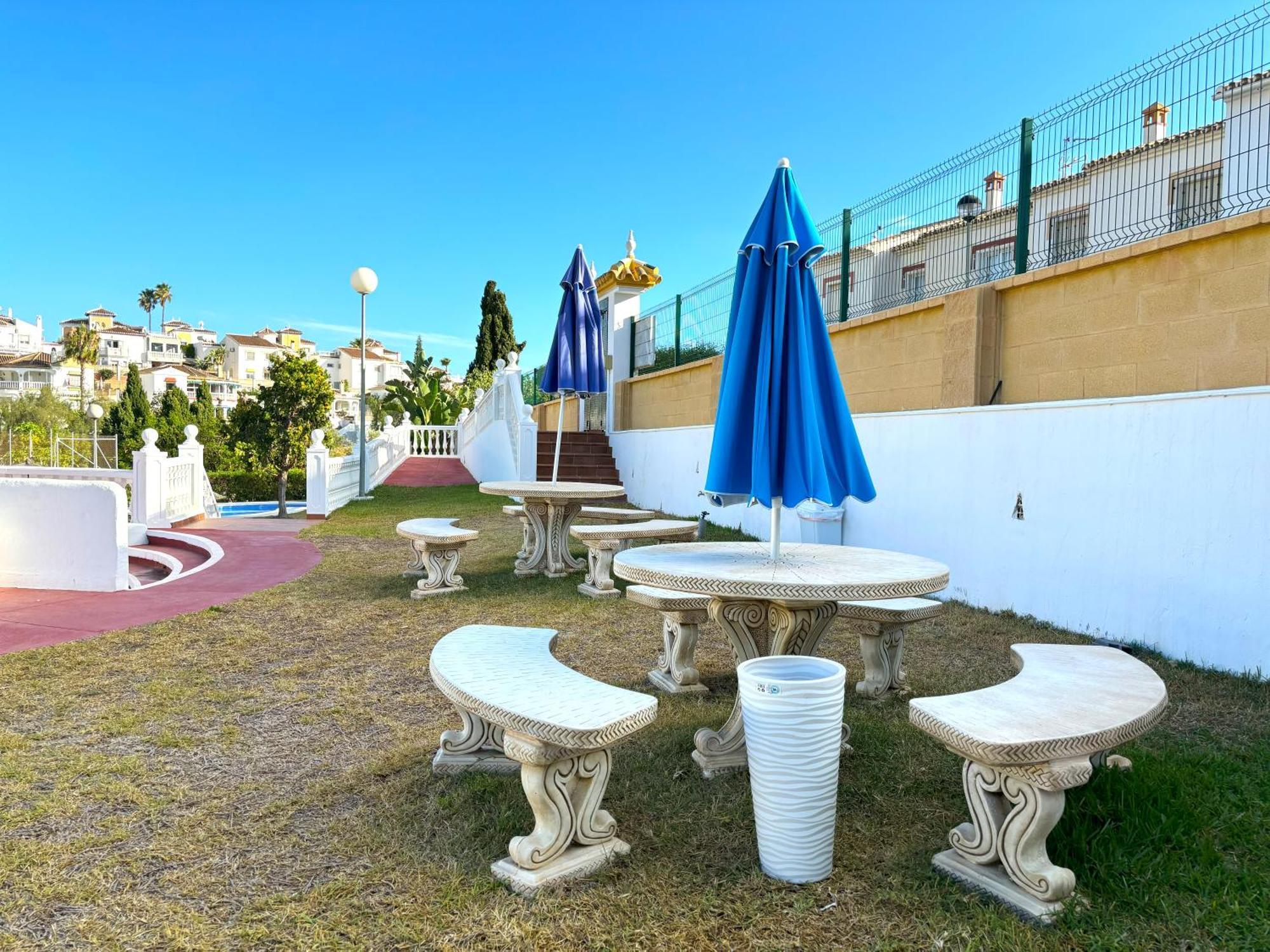 טורוקס Evans Realty Bb Adosado & Piscina & Tenis & Jardines מראה חיצוני תמונה